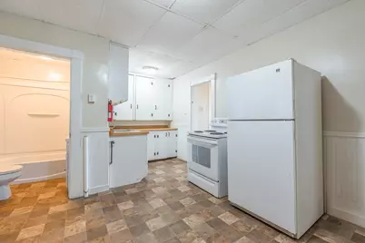 325 Cumberland Street, Rumford, ME 04276 - Photo 14