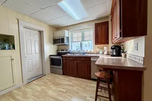 136 Fraser Ave, Madawaska, ME 04756 - Photo 6