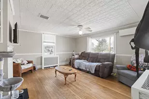 66 W Front St, Skowhegan, ME 04976 - Photo 10