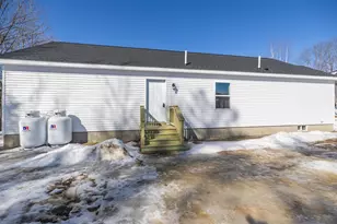 17 Streamside Dr, Auburn, ME 04210 - Photo 4