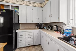 145 Highland Ave, Gardiner, ME 04345 - Photo 8