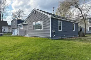 8 St John St, Winslow, ME 04901 - Photo 2