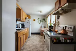 63 Summer St, Waterville, ME 04901 - Photo 6