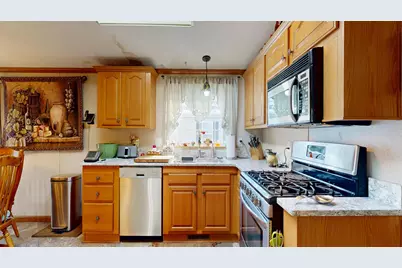 13 Village Drive, Lewiston, ME 04240 - Photo 10