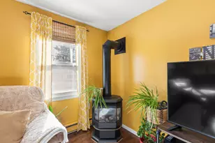 32 Rosewood Cir, Sanford, ME 04083 - Photo 10