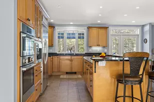 36 Jewell St, Brunswick, ME 04011 - Photo 4