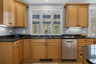 36 Jewell St, Brunswick, ME 04011 - Photo 8