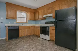 127 Meadow Ln, Farmington, ME 04938 - Photo 8