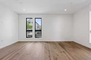 58 Cumberland Ave, Portland, ME 04101 - Photo 10
