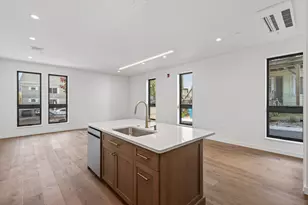 58 Cumberland Ave, Portland, ME 04101 - Photo 8