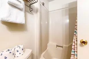 35 Main St, Ogunquit, ME 04090 - Photo 18