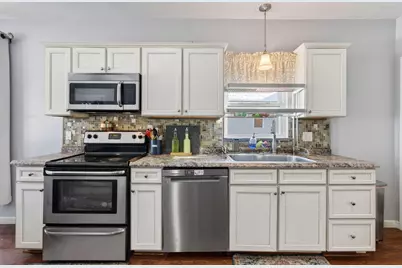 3 Fairlawn Avenue, Lewiston, ME 04240 - Photo 8