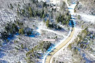 8 Bowling Green Ln, Belfast, ME 04915 - Photo 1