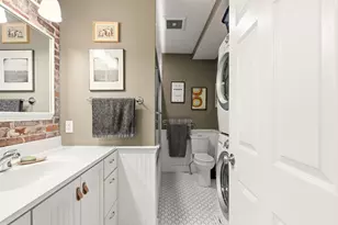 56 Pleasant St, Portland, ME 04101 - Photo 12