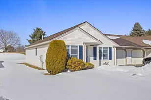 61 Southpointe Dr, Scarborough, ME 04074 - Photo 2