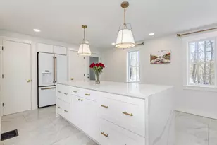 259 Falmouth Rd, Falmouth, ME 04105 - Photo 12