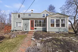 124 Ocean Ave, Portland, ME 04103 - Photo 2
