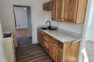 25 Howard St, Presque Isle, ME 04769 - Photo 6