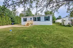 70 Shepherd Dr, Bangor, ME 04401 - Photo 2