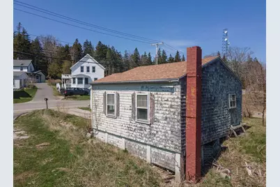 7 N Main Street, Stonington, ME 04681 - Photo 12