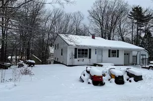 124 Broadway St, Baileyville, ME 04694 - Photo 4