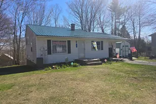 124 Broadway St, Baileyville, ME 04694 - Photo 1
