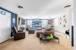 152 E Broadway Ext, Bangor, ME 04401 - Photo 16