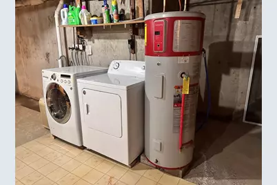 428 Essex Street, Bangor, ME 04401 - Photo 38