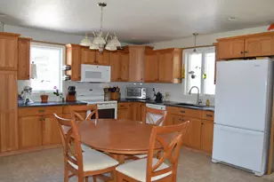 305 Market St, Fort Kent, ME 04743 - Photo 16