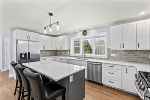 7 Mavis Dr, Turner, ME 04282 - Photo 12