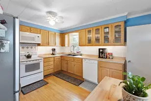 30 Deane St, Ellsworth, ME 04605 - Photo 8