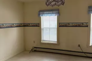 5 Nichol St, Paris, ME 04281 - Photo 4