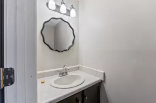 104 Evergreen Dr, Waterville, ME 04901 - Photo 16