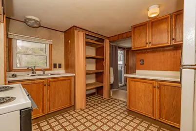 583 Higgins Road, Pittsfield, ME 04967 - Photo 4