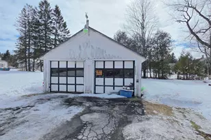 14 Pleasant St, Presque Isle, ME 04769 - Photo 8