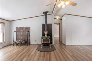 276 Violet Ln, Waldoboro, ME 04572 - Photo 8