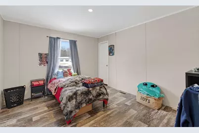 111 Rosewood Drive, Farmington, ME 04938 - Photo 14