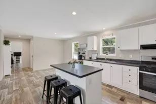 111 Rosewood Dr, Farmington, ME 04938 - Photo 12