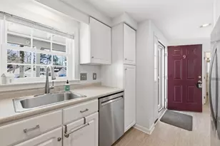 9 Hampton Glen Dr, Kennebunk, ME 04043 - Photo 10