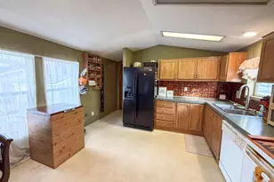 3 Baxter Pl, Augusta, ME 04330 - Photo 4