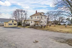 133 Eldridge Rd, Wells, ME 04090 - Photo 2