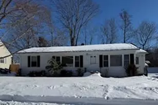 18 Primrose Ln, Portland, ME 04103 - Photo 2