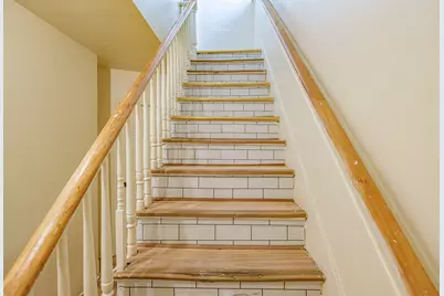 291 Bates Street, Lewiston, ME 04240 - Photo 20