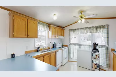 10 Sarah Avenue, Lewiston, ME 04240 - Photo 2