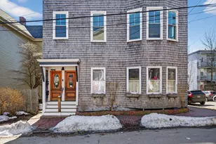 62 St Lawrence St, Portland, ME 04101 - Photo 2