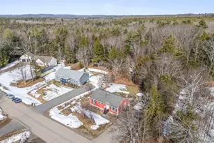 31 Redwood Ln, Sanford, ME 04073 - Photo 2