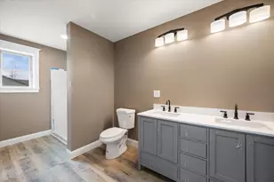 678 Streamside Ave, Hermon, ME 04401 - Photo 20