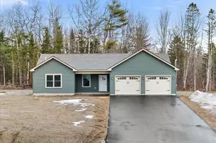 678 Streamside Ave, Hermon, ME 04401 - Photo 1