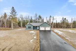 678 Streamside Ave, Hermon, ME 04401 - Photo 2