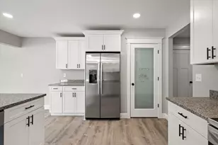 673 Streamside Ave, Hermon, ME 04401 - Photo 16